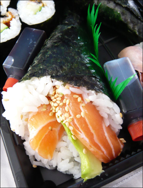 Sushi BÃ¢, temaki saumon avocat